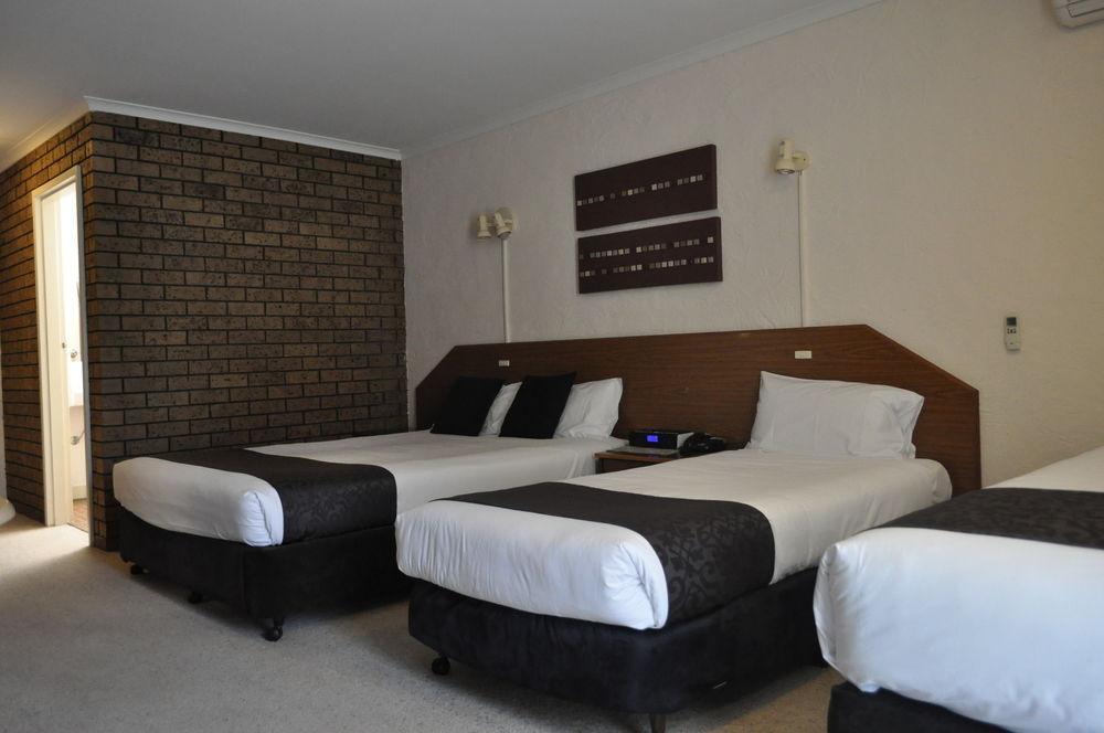 Albury Burvale Motor Inn Экстерьер фото