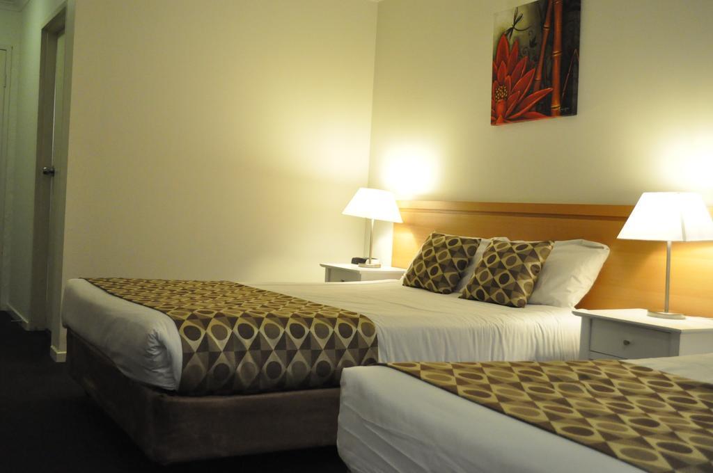 Albury Burvale Motor Inn Экстерьер фото