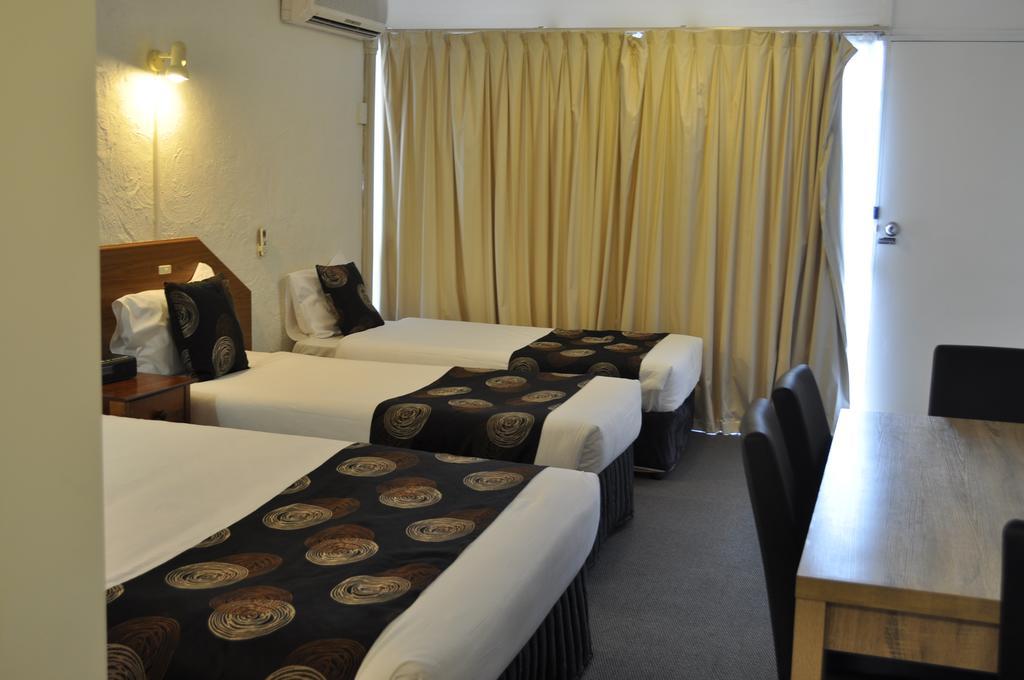 Albury Burvale Motor Inn Экстерьер фото
