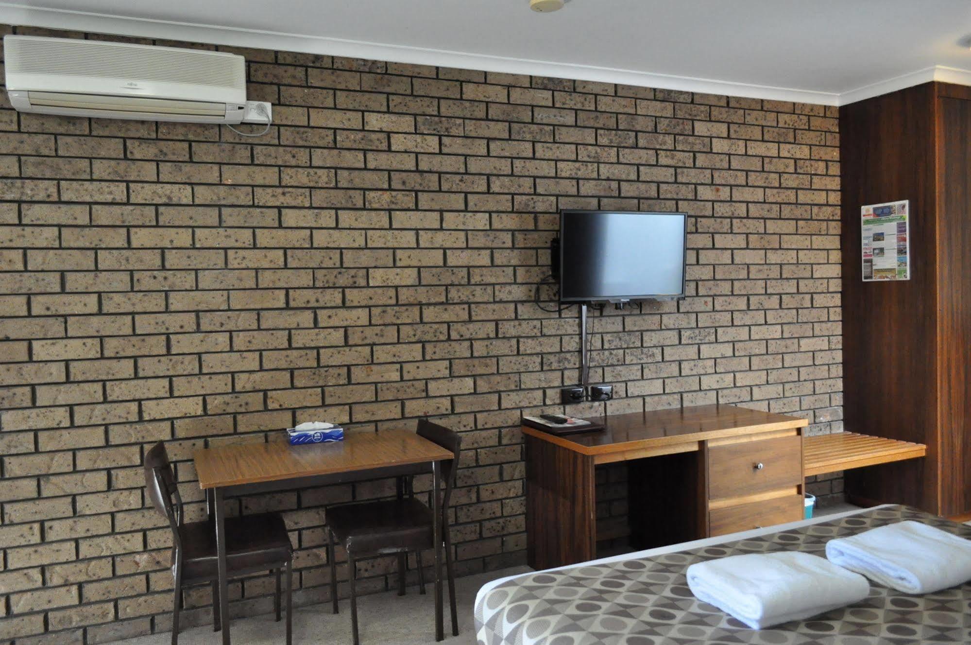 Albury Burvale Motor Inn Экстерьер фото
