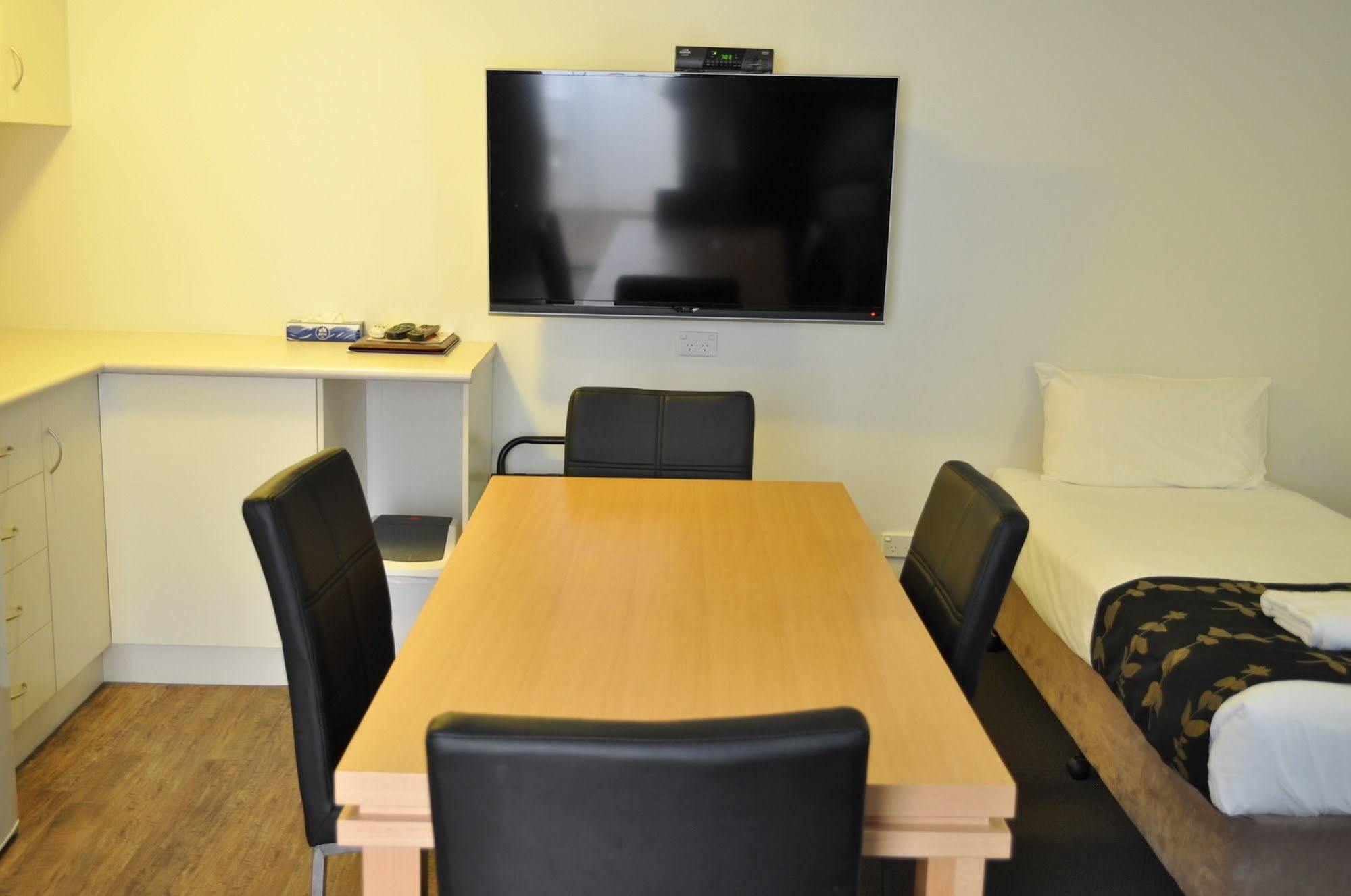 Albury Burvale Motor Inn Экстерьер фото