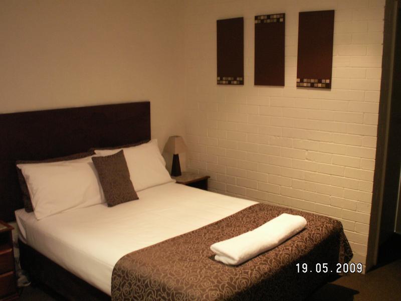 Albury Burvale Motor Inn Экстерьер фото